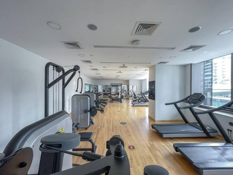 Cozy Studio In Sparkle Tower Jbr By Suiteable Dubai Dış mekan fotoğraf